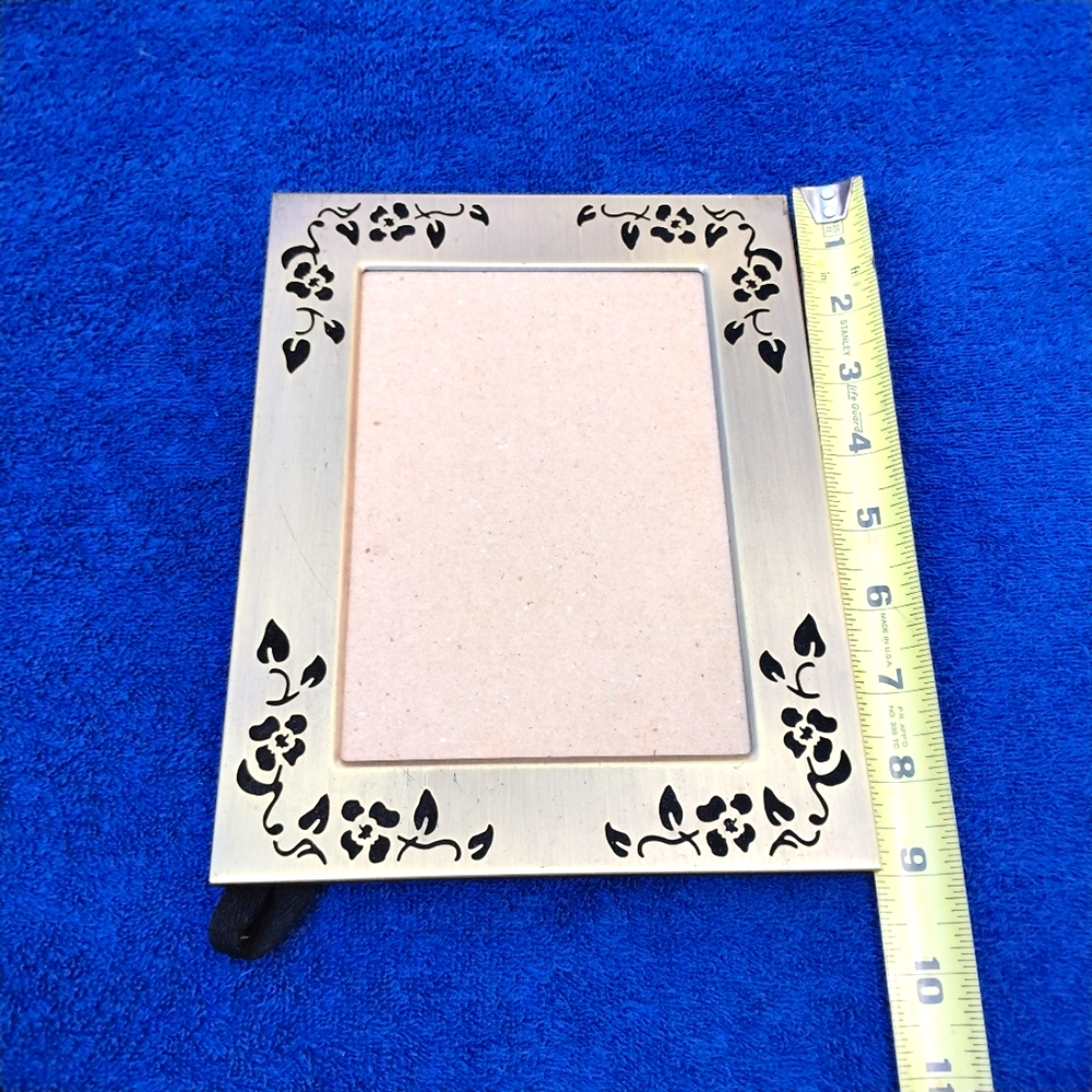 Photo Frame Free Standing Floral Cutout Brushed Nickel Look NWT